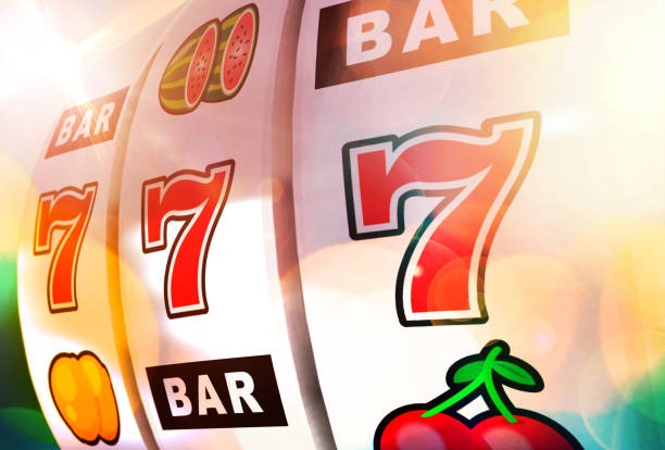 Aztec-themed slot game interface with golden temple symbols and spin button